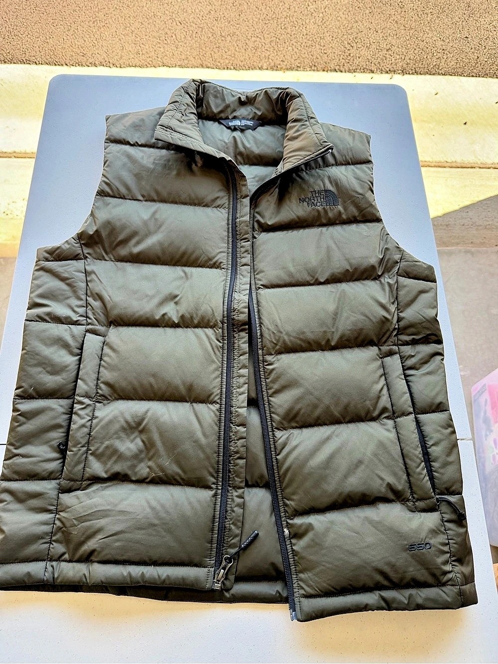 The North Face Men's 550 Down Puffer Vest Green